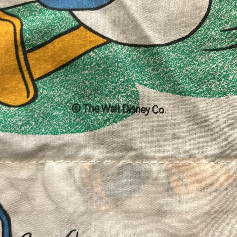80’s Mickey Sports Sheet - Picture 3 of 5